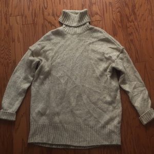 Cream/tan colored sweater